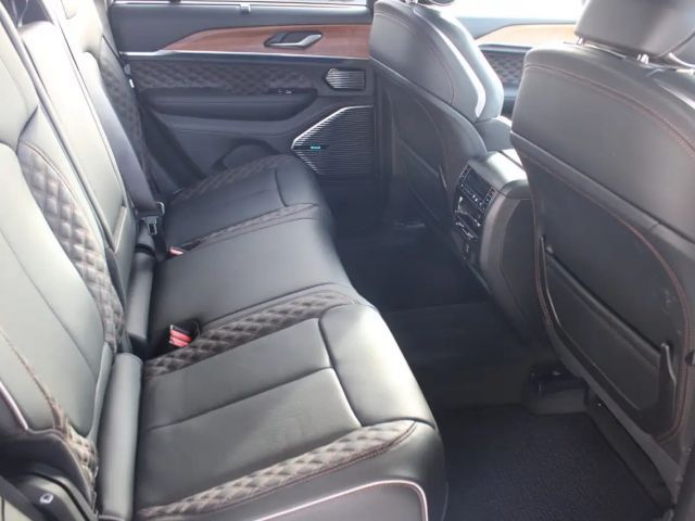 Jeep Grand Cherokee 4xe Summit