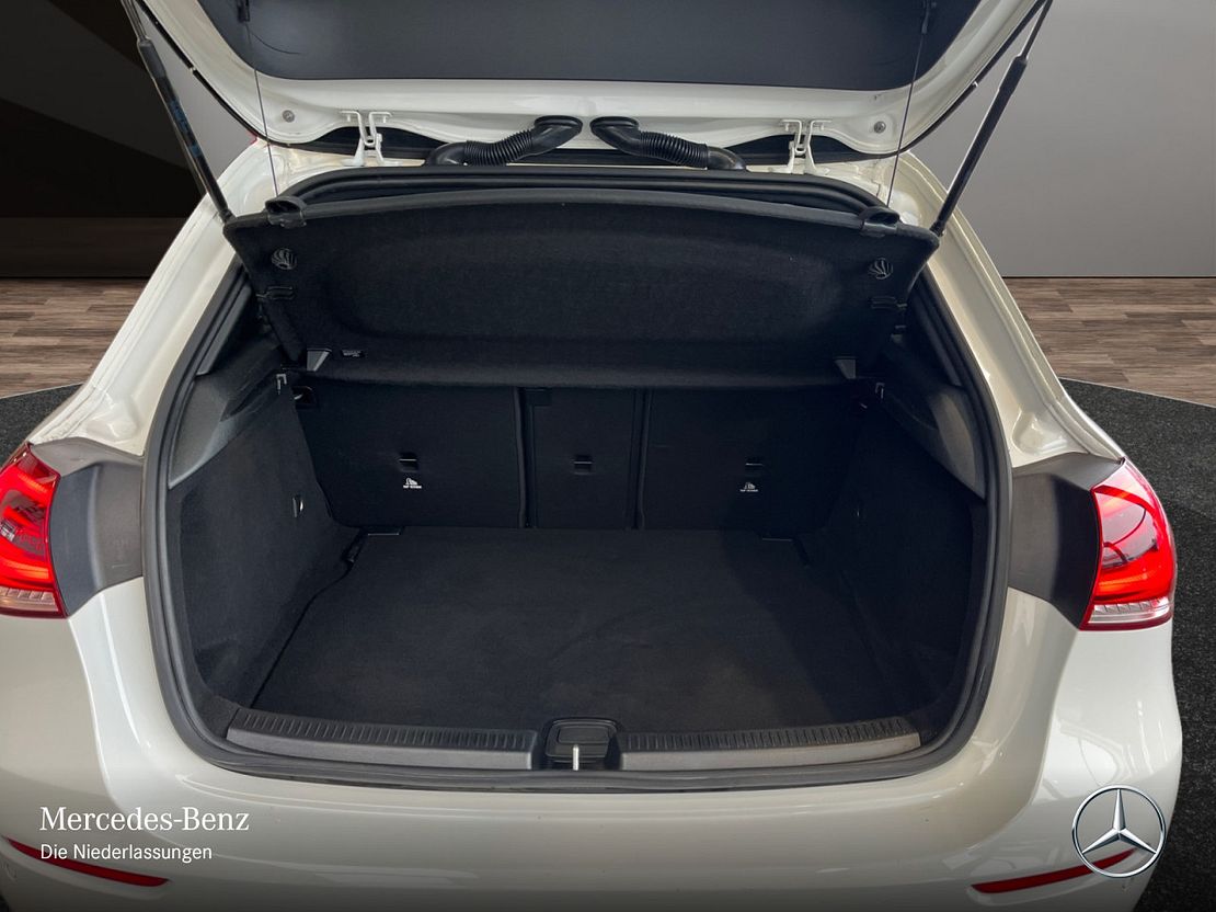 Mercedes-Benz A 180 A 180 d