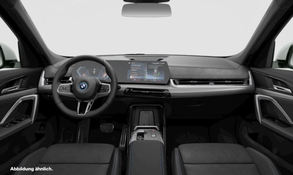 BMW iX1 xDrive30