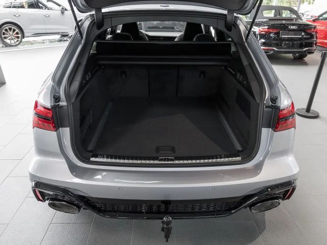 Audi RS6 Avant Performance Quattro