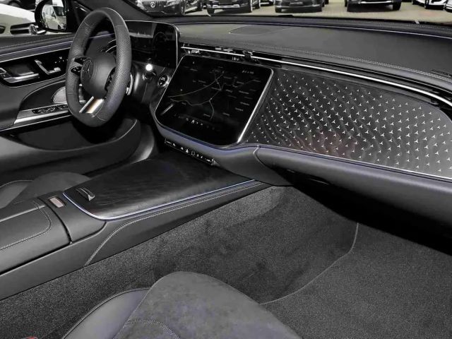 Mercedes-Benz E 220 AMG Line E 220 d Sedan