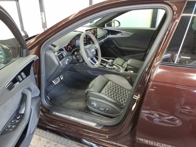 Audi RS4 Avant Quattro