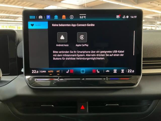 Volkswagen T-Roc 1.5 eTSI DSG R-Line