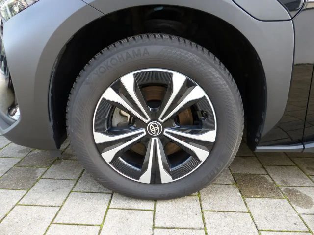 Toyota bZ4X AHK Navi SHZ el.Heckkl.LED Schnell-Ladefunk