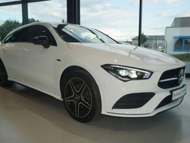 Mercedes-Benz CLA 250 AUTOMATIK+LEDER+NAVI+LED+DIGITALER TACHO