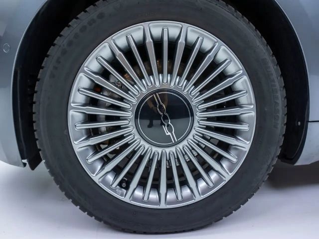 Fiat 500e Elektro Verkehrszeichenerk. PDCv+h  Notbremsass.(1