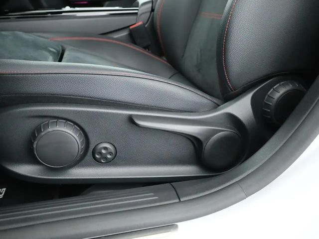 Mercedes-Benz A 250 4MATIC AMG Line