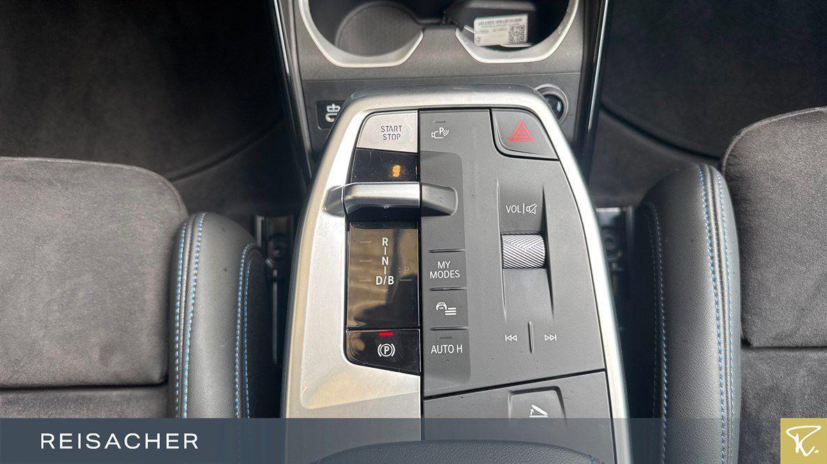 BMW iX1 xDrive30