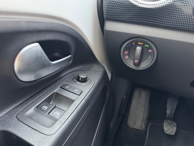 Volkswagen up! Style