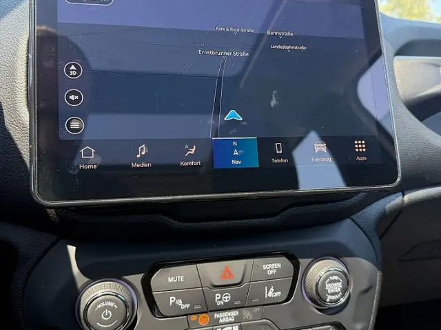 Jeep Renegade Hybrid Summit