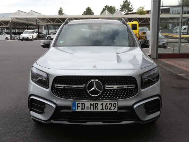 Mercedes-Benz GLB 200 AMG Line