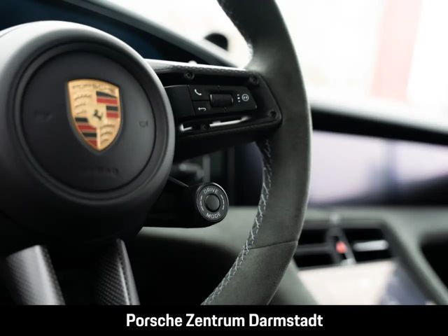 Porsche Taycan GTS