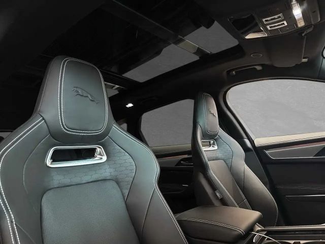 Jaguar F-Pace AWD D300 R-Dynamic