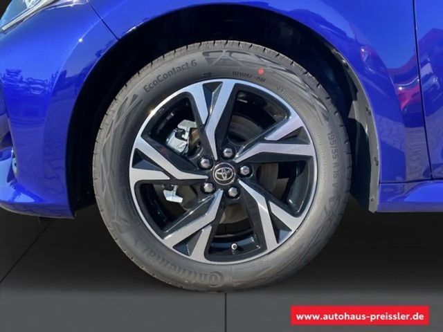 Toyota Yaris Hatchback Hybride Team D