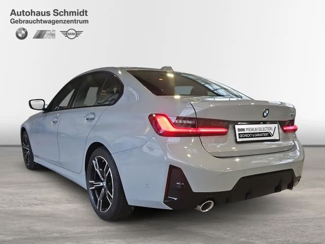BMW 318 318d M-Sport Sedan
