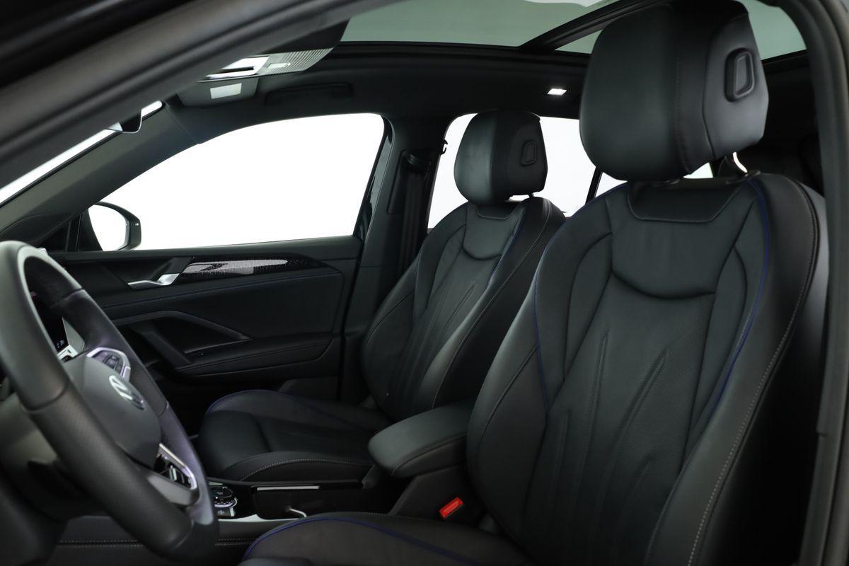 Volkswagen Tiguan 2.0 TSI DSG IQ.Drive R-Line