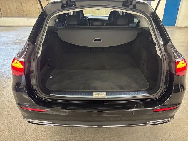 Mercedes-Benz E 200 AVANTGARDE Estate