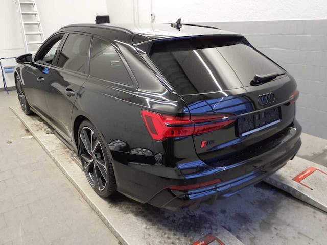 Audi S6 Avant Quattro