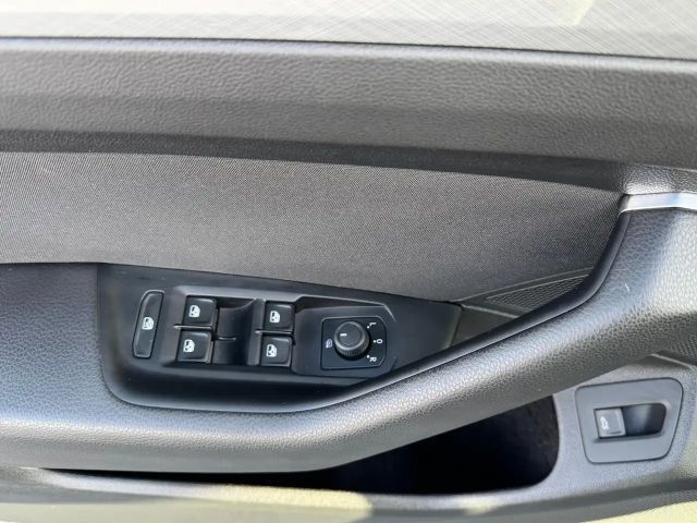 Volkswagen Passat 1.5 TSI Business DSG Variant