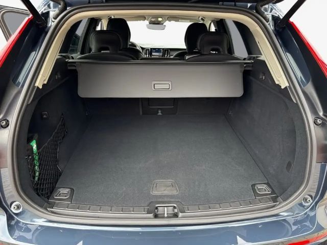 Volvo XC60 AWD Core