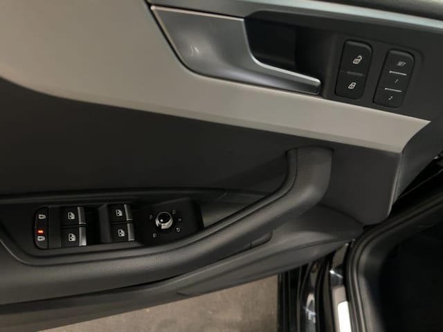 Audi A4 35 TFSI Avant S-Tronic