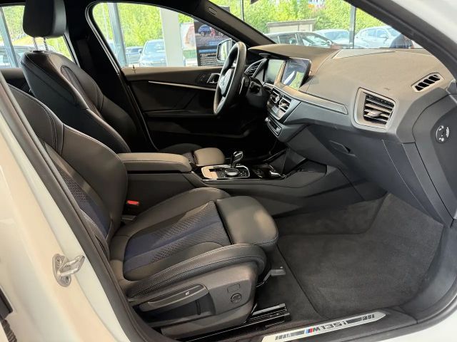 BMW 135 Sedan xDrive