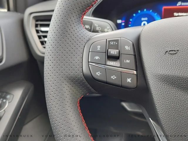 Ford Focus ST Line Wagon