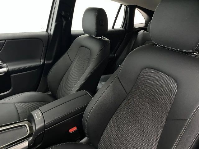 Mercedes-Benz GLA 220 4MATIC Progressive