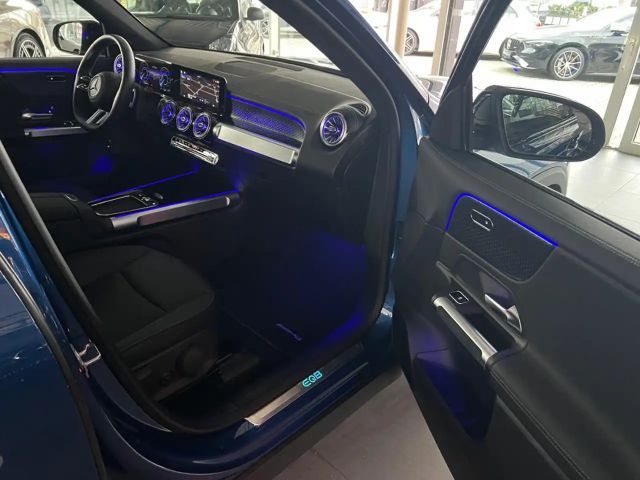 Mercedes-Benz EQB 300 4MATIC AMG Line