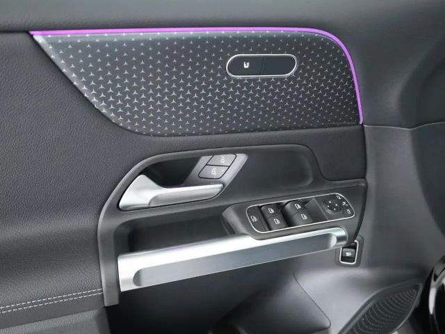 Mercedes-Benz GLB 180 *W-Paket*PDC*SHZ*SpurH*LED*W-Paket*PDC*