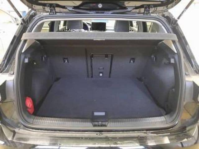 Volkswagen Golf 1.5 eTSI DSG Golf VIII IQ.Drive