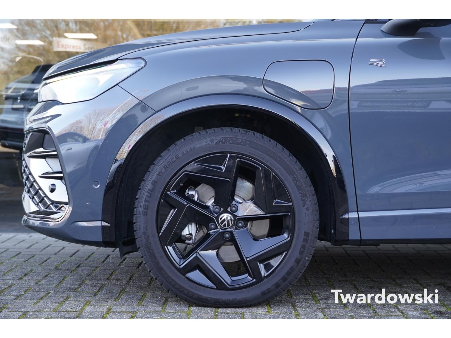 Volkswagen Tiguan R-Line eHybrid