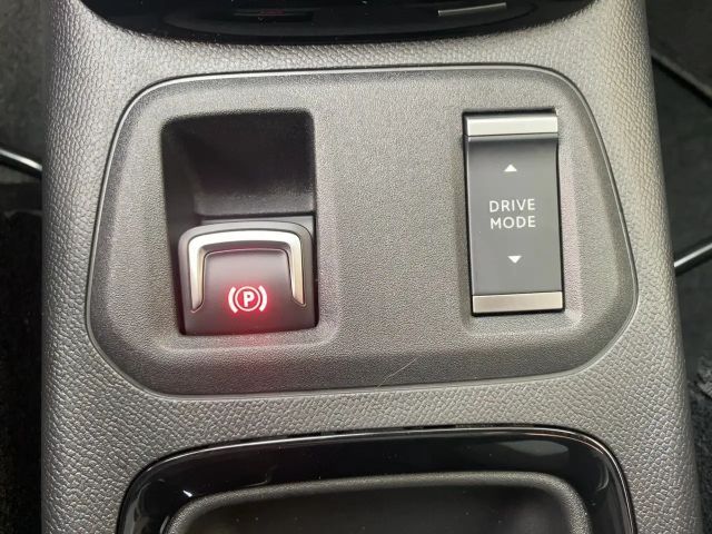 Opel Corsa FEdition SHZ*LED*SpurH*AUT