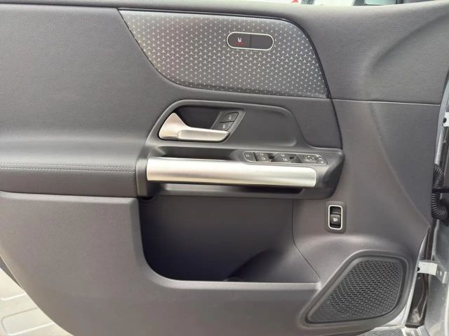 Mercedes-Benz B 180 Progressive