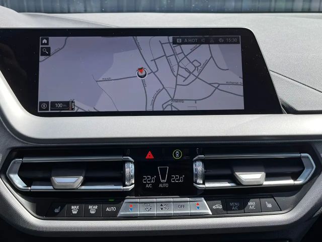 BMW 116 116i 5-deurs Sedan