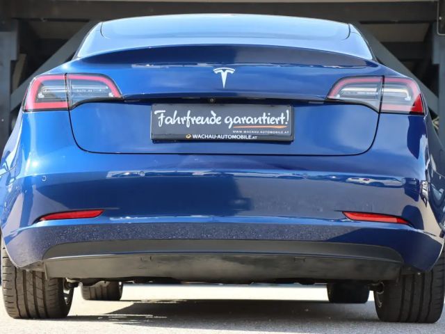 Tesla Model 3 RWD