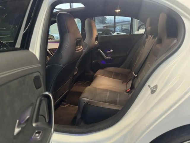 Mercedes-Benz A 200 AMG Line