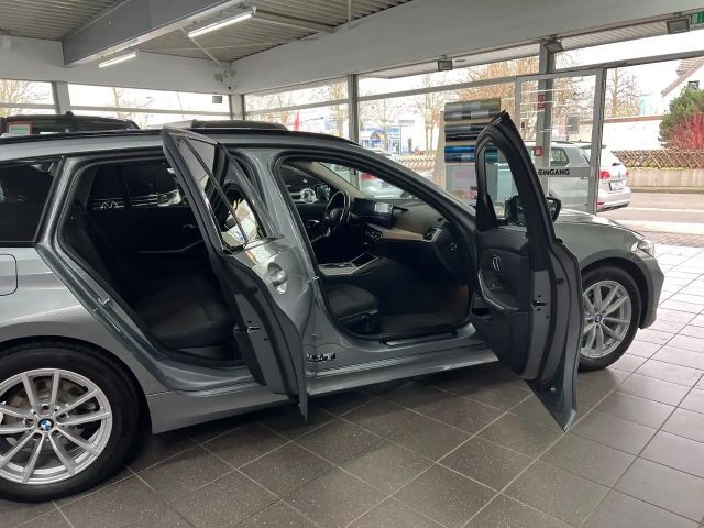 BMW 318 318d Touring