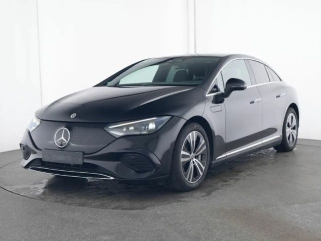 Mercedes-Benz EQE 300 Sedan