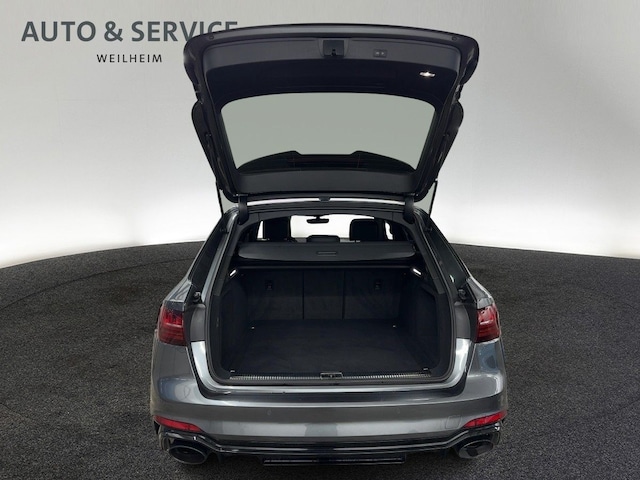 Audi RS4 Avant Quattro