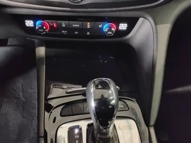 Opel Insignia Automatik sehr sparsam, AHK bis 1850 kg