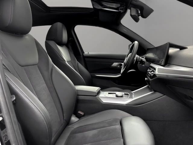 BMW 330 330i M-Sport Sedan