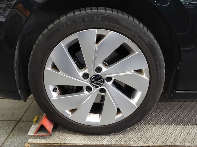 Volkswagen Golf 2.0 TSI IQ.Drive Style Variant