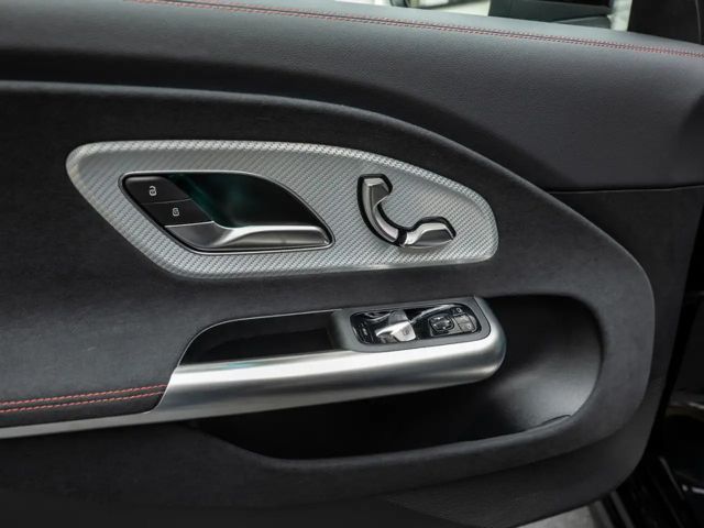 Mercedes-Benz CLA 350 4MATIC AMG Line