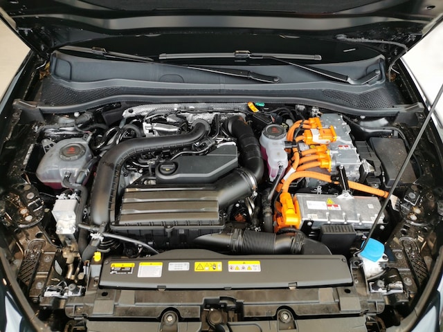 Cupra Leon Sportstourer VZ e-Hybrid