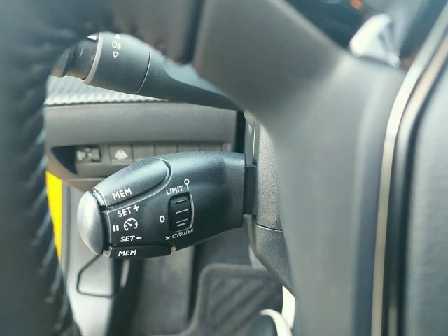 Peugeot E-208 Active Pack