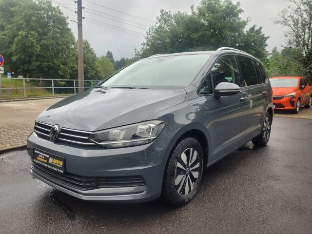 Volkswagen Touran 1.5 TSI Move