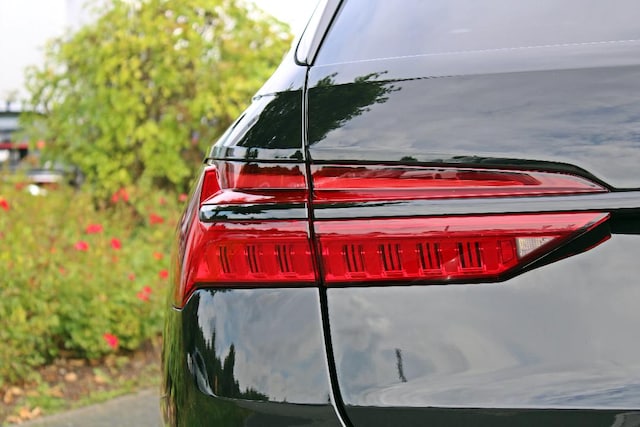 Audi A6 50 TDI Avant Quattro S-Line