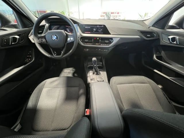 BMW 116 116d Advantage pakket Sedan