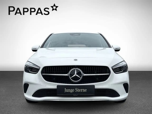 Mercedes-Benz B 180 B 180 d Sedan